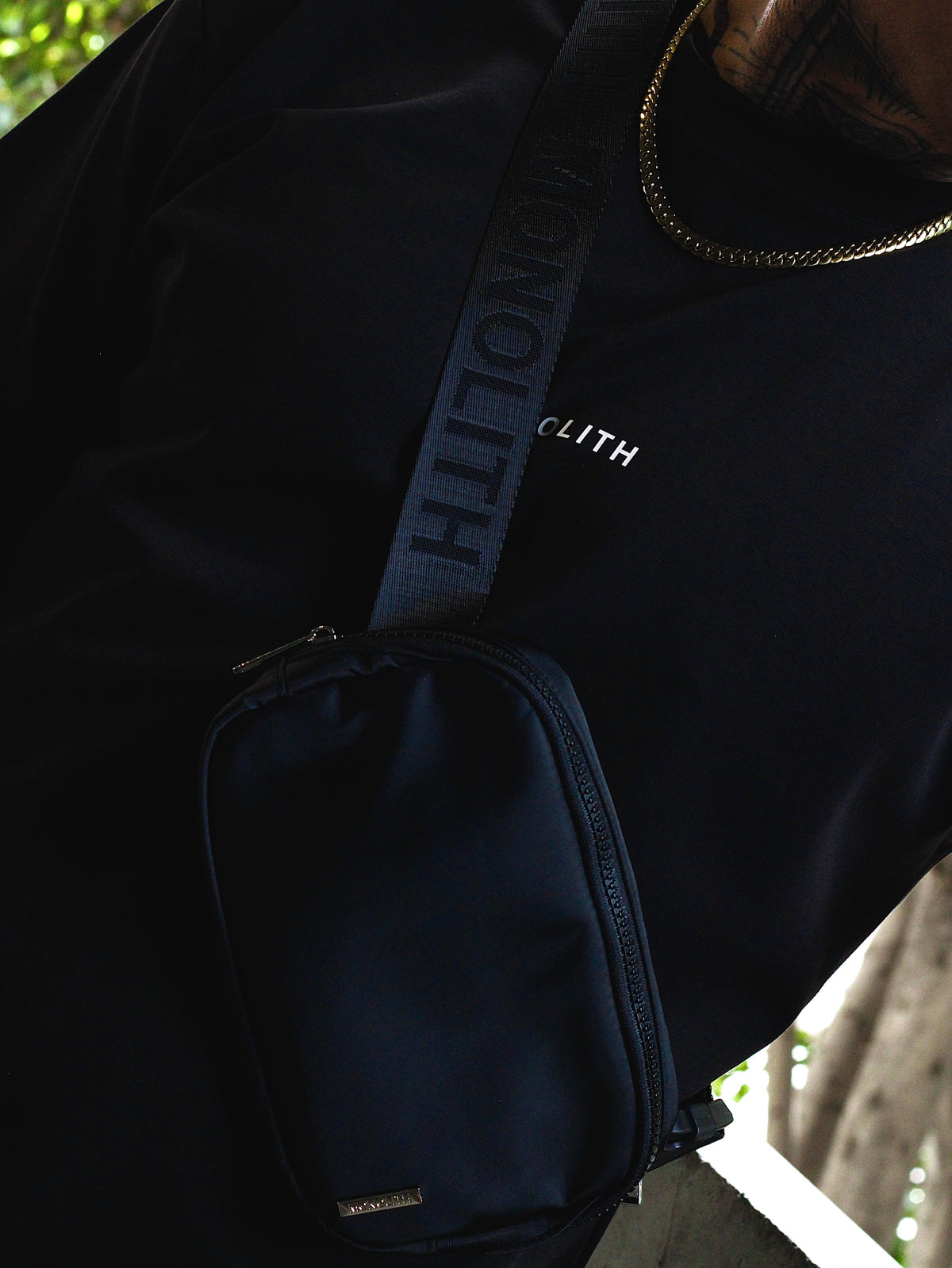 The Reserve Essential Carry Bag | Obsidian
